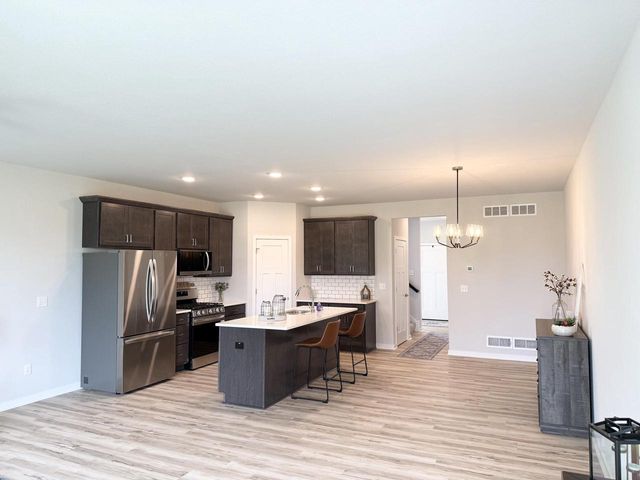 N161W21960 Daisy DRIVE, Jackson, WI 53037