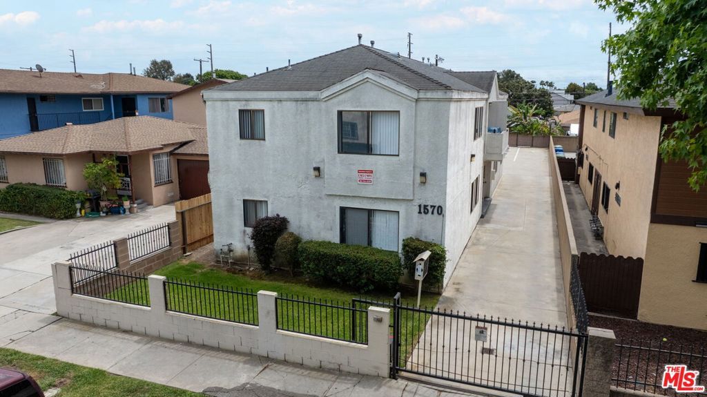 1570 W 207th Street 4, Torrance, CA 90501