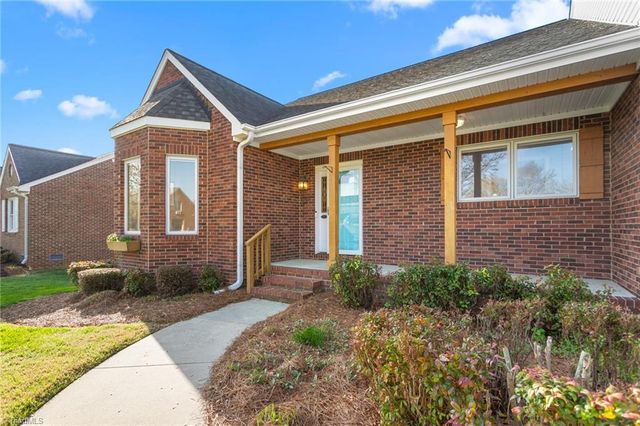 548 Little Creek Drive, Graham, NC 27253