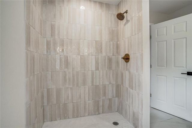 12305 E 52nd Terrace, Kansas City, MO 64133