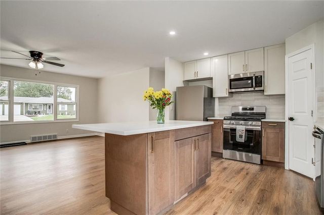 12305 E 52nd Terrace, Kansas City, MO 64133