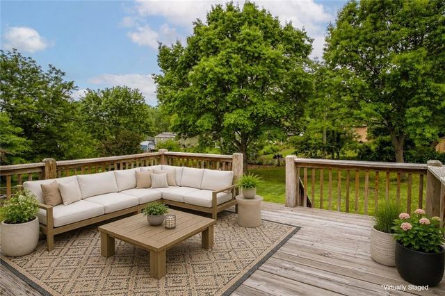 12305 E 52nd Terrace, Kansas City, MO 64133