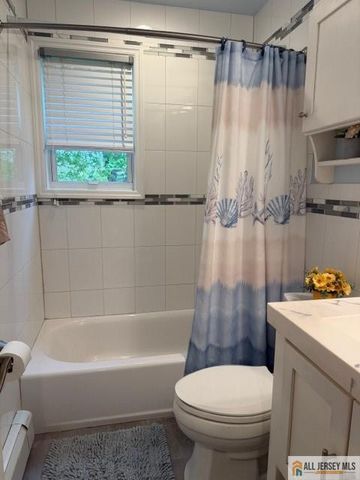 289 Main Street 4D, Spotswood, NJ 08884