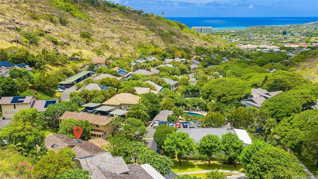 1593 Kalaniuka Circle 84, Honolulu, HI 96821