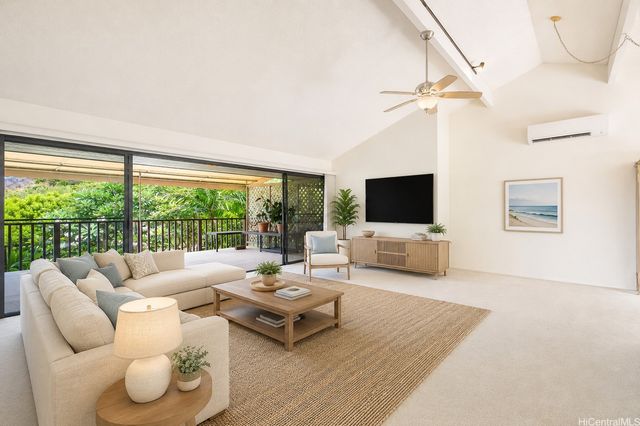 1593 Kalaniuka Circle 84, Honolulu, HI 96821