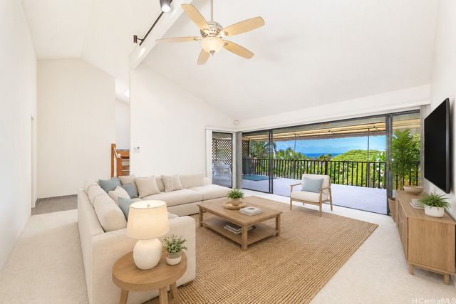1593 Kalaniuka Circle 84, Honolulu, HI 96821