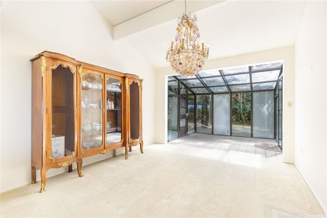 1593 Kalaniuka Circle 84, Honolulu, HI 96821