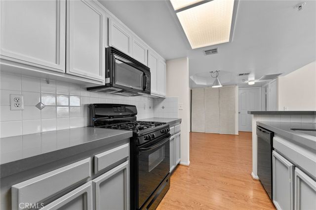 4760 Templeton Street 3306, Los Angeles, CA 90032