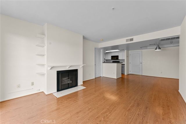 4760 Templeton Street 3306, Los Angeles, CA 90032