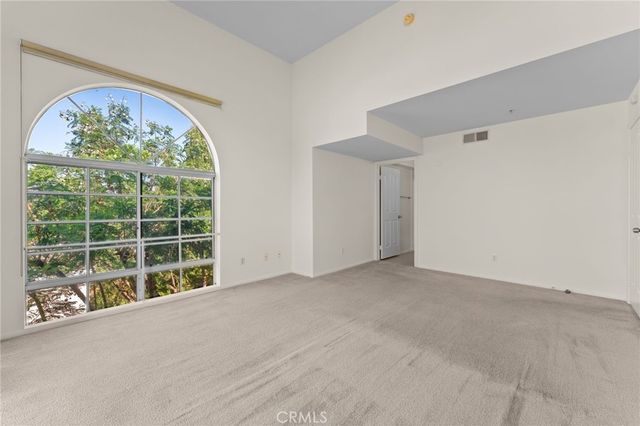 4760 Templeton Street 3306, Los Angeles, CA 90032