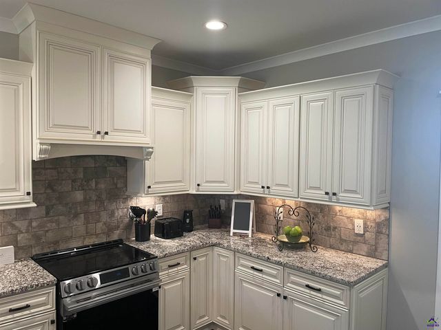 107 Hollow Wood Way, Bonaire, GA 31047