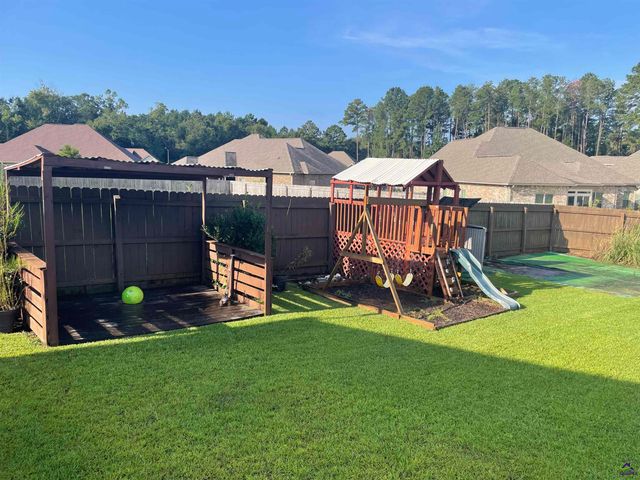 107 Hollow Wood Way, Bonaire, GA 31047