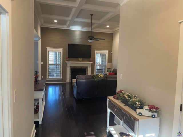 107 Hollow Wood Way, Bonaire, GA 31047