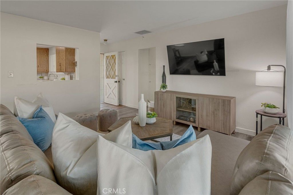 Image 10 of property listing at 7800 La Corona, Buena Park, CA 90620