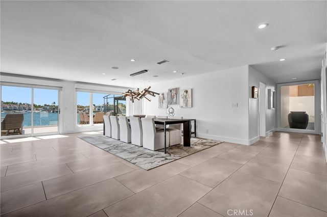 16412 Ardsley Circle, Huntington Beach, CA 92649