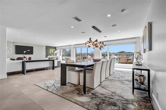 16412 Ardsley Circle, Huntington Beach, CA 92649