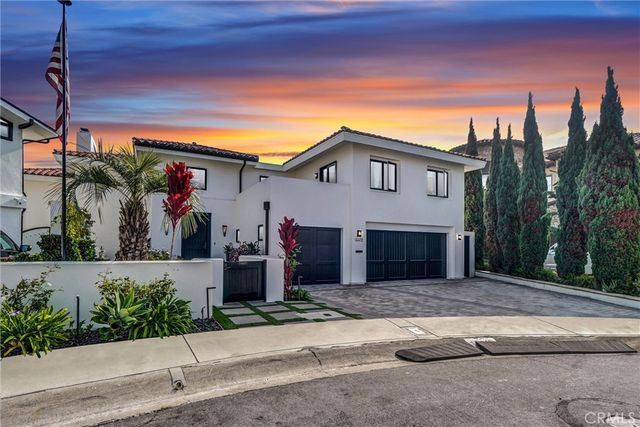 16412 Ardsley Circle, Huntington Beach, CA 92649