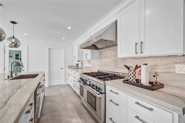 16412 Ardsley Circle, Huntington Beach, CA 92649