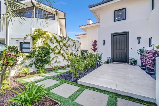 16412 Ardsley Circle, Huntington Beach, CA 92649