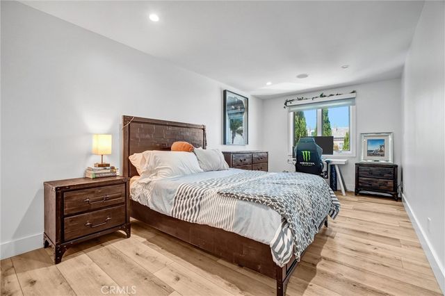 16412 Ardsley Circle, Huntington Beach, CA 92649