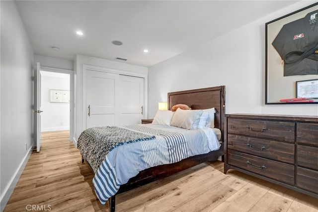 16412 Ardsley Circle, Huntington Beach, CA 92649