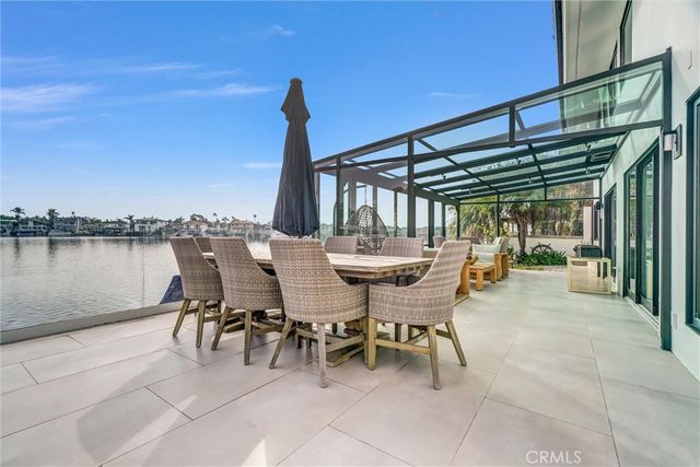 16412 Ardsley Circle, Huntington Beach, CA 92649