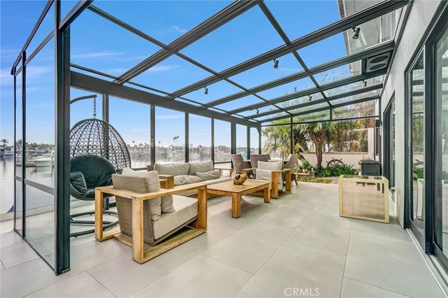 16412 Ardsley Circle, Huntington Beach, CA 92649