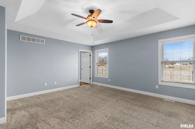 1821 Avenel Lane, Chatham, IL 62629