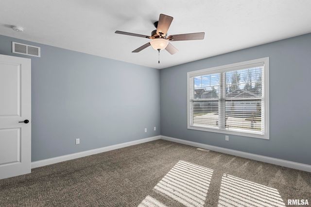 1821 Avenel Lane, Chatham, IL 62629