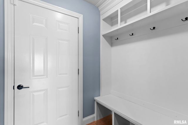 1821 Avenel Lane, Chatham, IL 62629