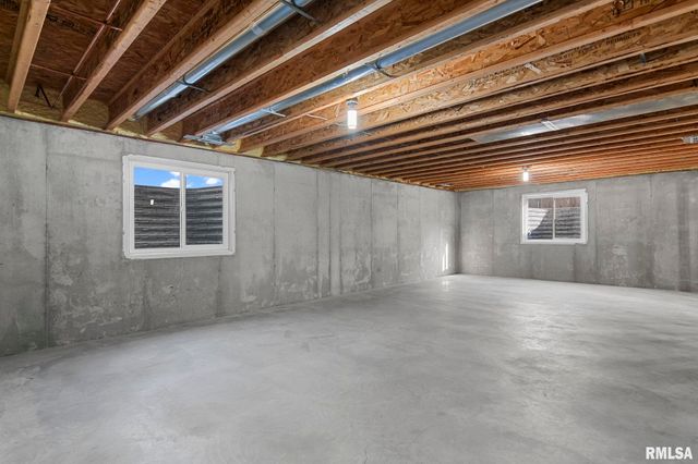 1821 Avenel Lane, Chatham, IL 62629