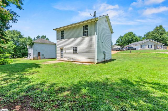 609 Golden Springs Lane, Liberty, SC 29657