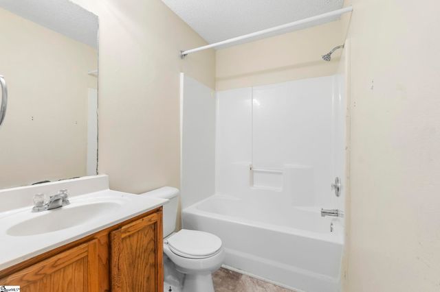 609 Golden Springs Lane, Liberty, SC 29657