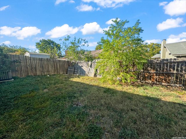 9627 Vale, San Antonio, TX 78245