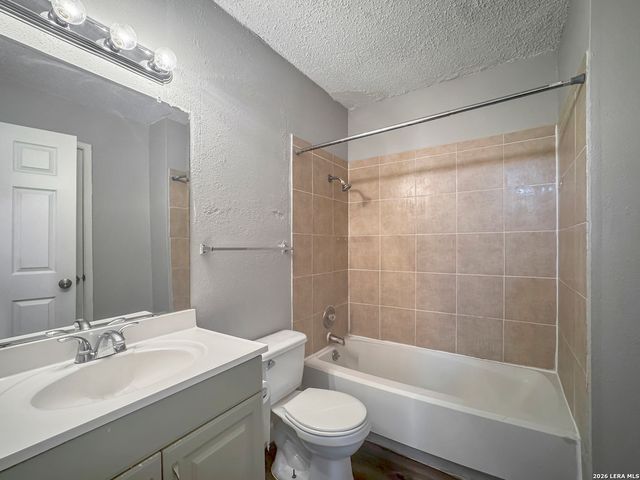 9627 Vale, San Antonio, TX 78245