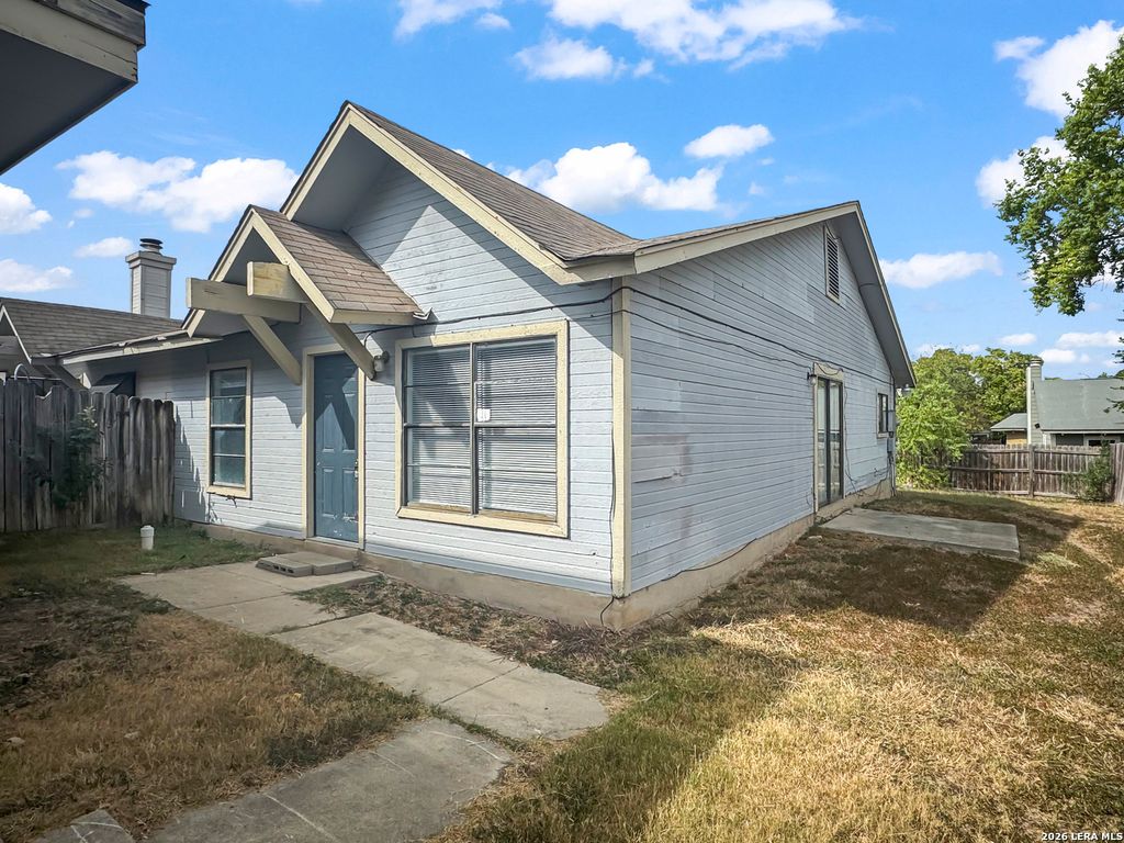 9627 Vale, San Antonio, TX 78245