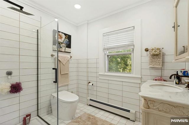 181 Selvage Avenue, Teaneck, NJ 07666