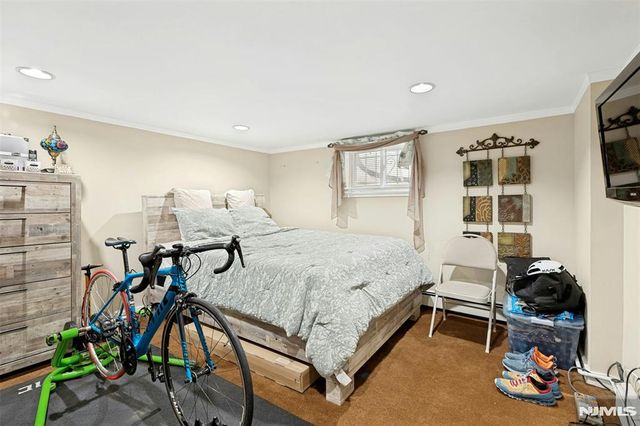 181 Selvage Avenue, Teaneck, NJ 07666