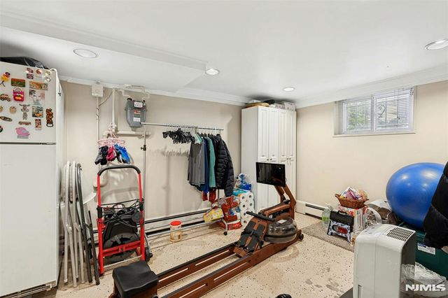 181 Selvage Avenue, Teaneck, NJ 07666