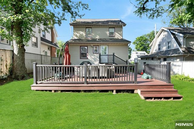 181 Selvage Avenue, Teaneck, NJ 07666