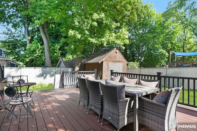 181 Selvage Avenue, Teaneck, NJ 07666