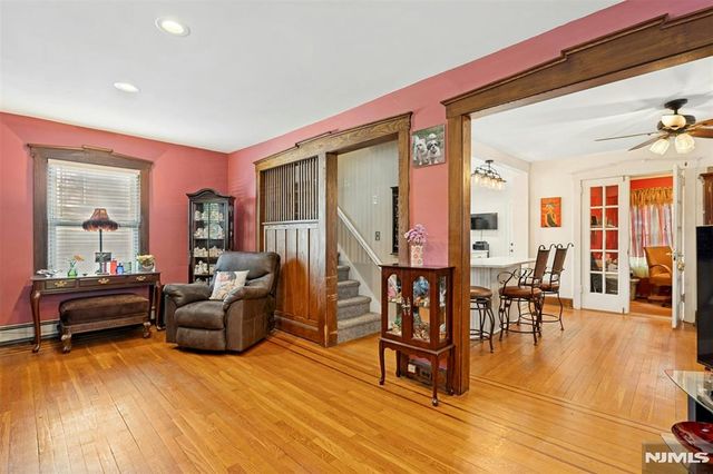 181 Selvage Avenue, Teaneck, NJ 07666