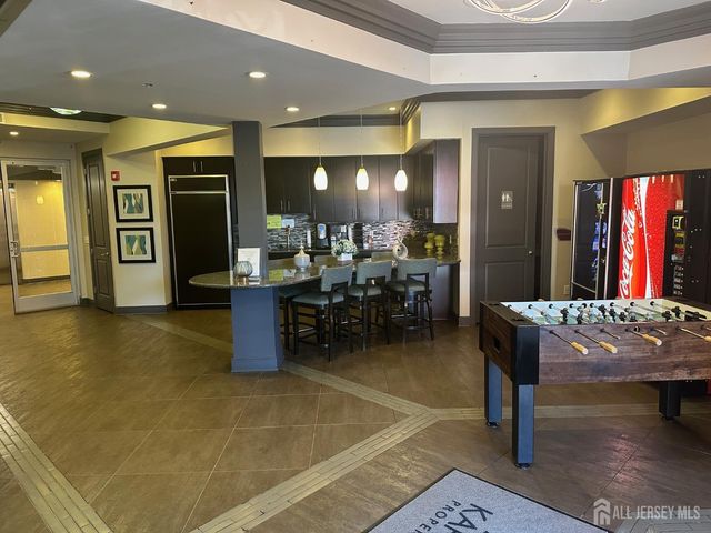 101 Roosevelt Avenue 202, Carteret, NJ 07008
