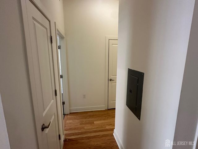 101 Roosevelt Avenue 202, Carteret, NJ 07008
