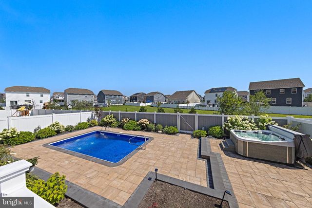 103 BENNET LN, Manahawkin, NJ 08050