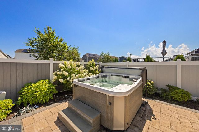 103 BENNET LN, Manahawkin, NJ 08050