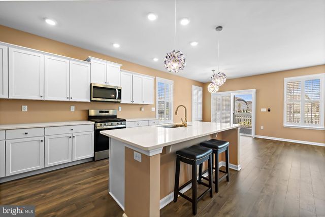 103 BENNET LN, Manahawkin, NJ 08050