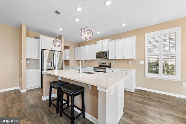 103 BENNET LN, Manahawkin, NJ 08050