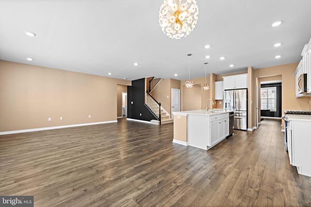 103 BENNET LN, Manahawkin, NJ 08050