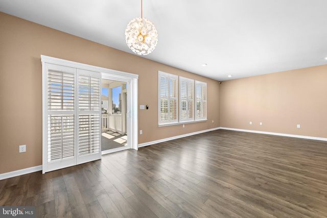 103 BENNET LN, Manahawkin, NJ 08050